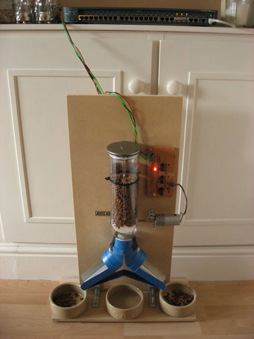 How To Make A Simple Machine Dog Feeder How To Make A Simple Machine Dog Feeder