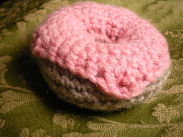 diy cat toys with yarn