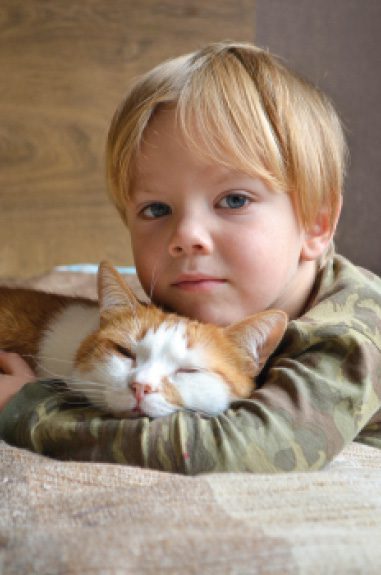 Child_and_Cat_Getty1428942438