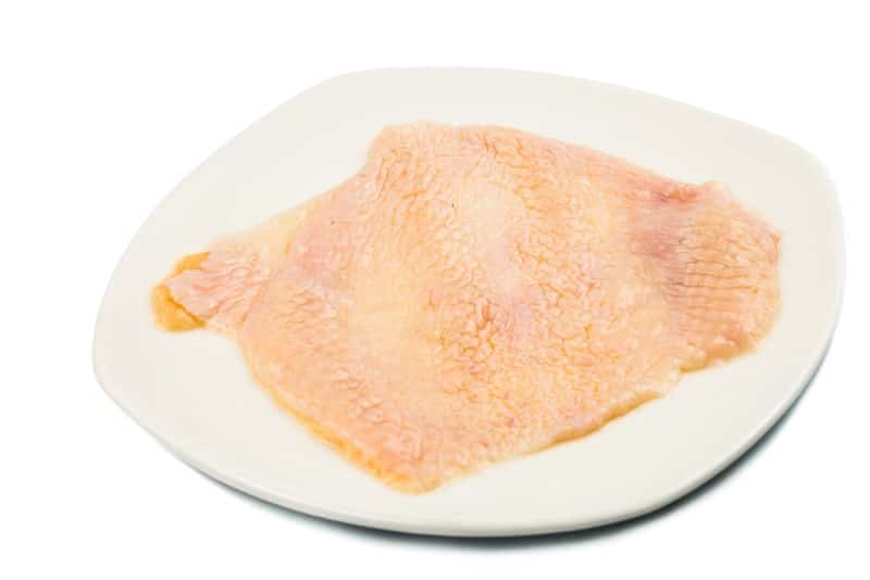 Can Cats Eat Chicken Skin? VetReviewed Nutritional Facts Catster