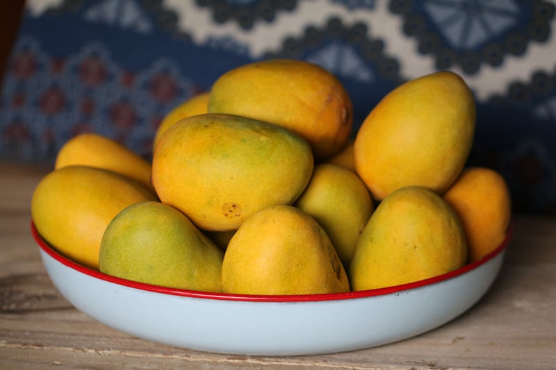 mangoes on deep plate