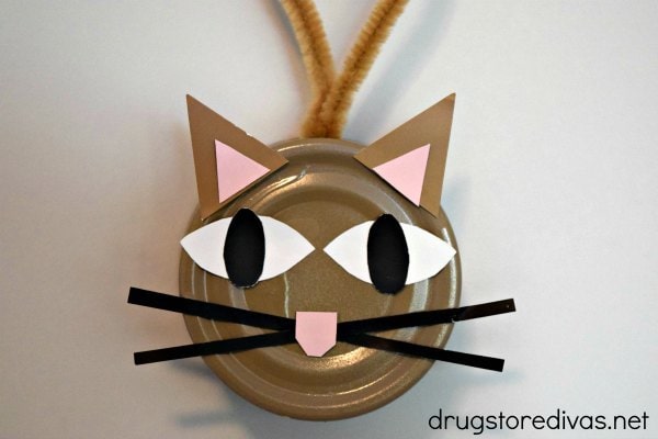 DIY Cat Food Can Ornament by Drugstore Divas