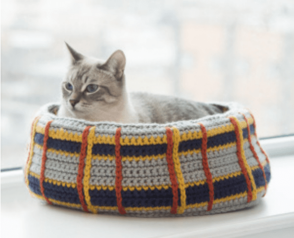 DIY Curl-Up Kitty Cat Bed