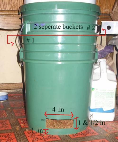 DIY Gravity or Auto Cat Feeder From 2 no.5 Gallon Buckets