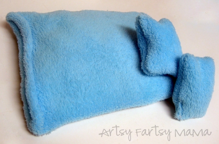 DIY Heating Pad by Artsy Fartsy Mama