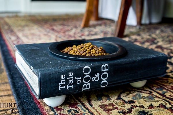 DIY Recycled Book Food Bowl Holder
