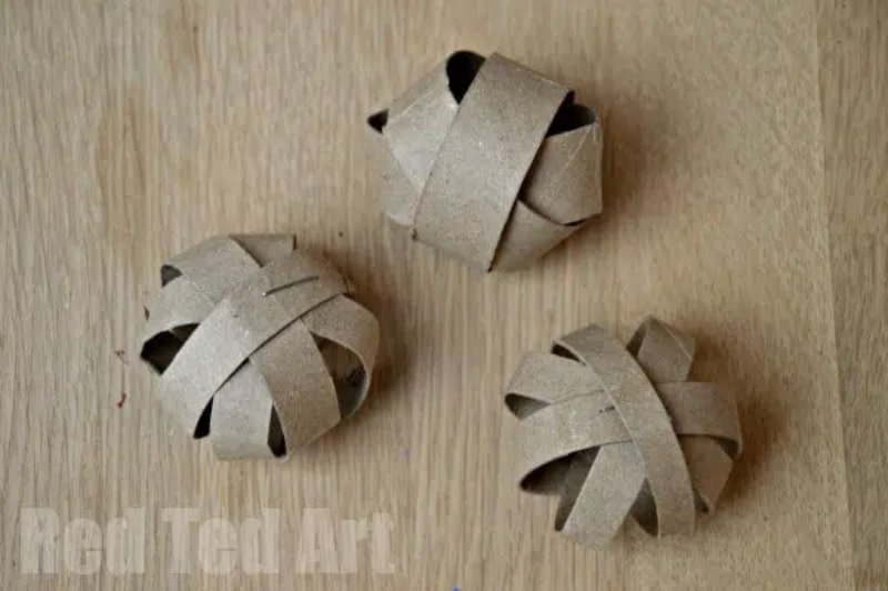 DIY Toilet Paper Cat Balls