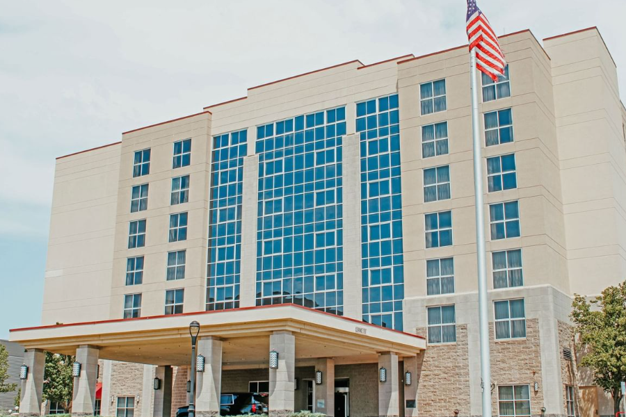 Hotel Topeka at City Center