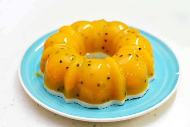 Mango jello in a blue plate