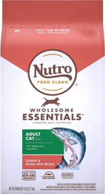 Nutro Wholesome Essentials Adult dry cat food