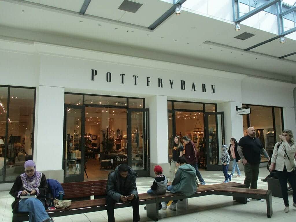 Pottery Barn Chinook Centre