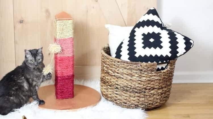 Rachel Miller's Feather Toy by one crazy house