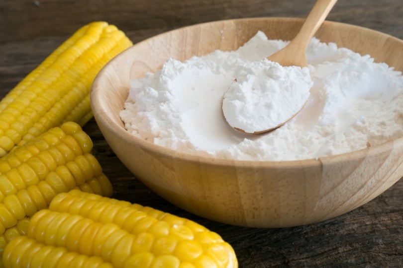 corn starch in wooden bowl