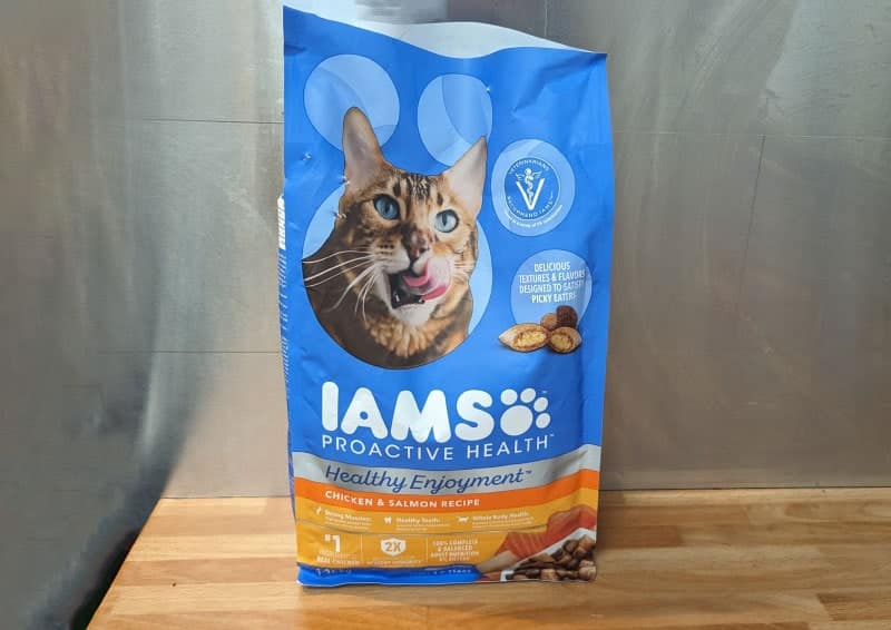 iams proactive health healthy enjoyment adult dry cat food