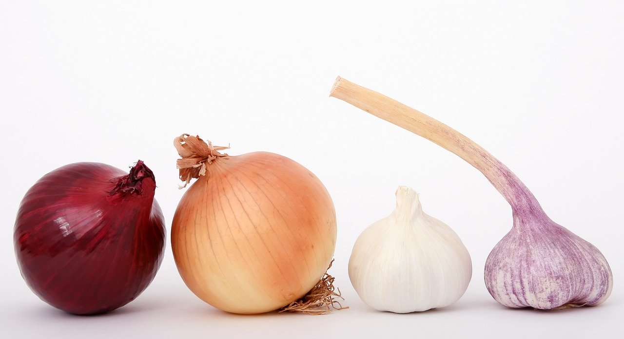 onions and garlics