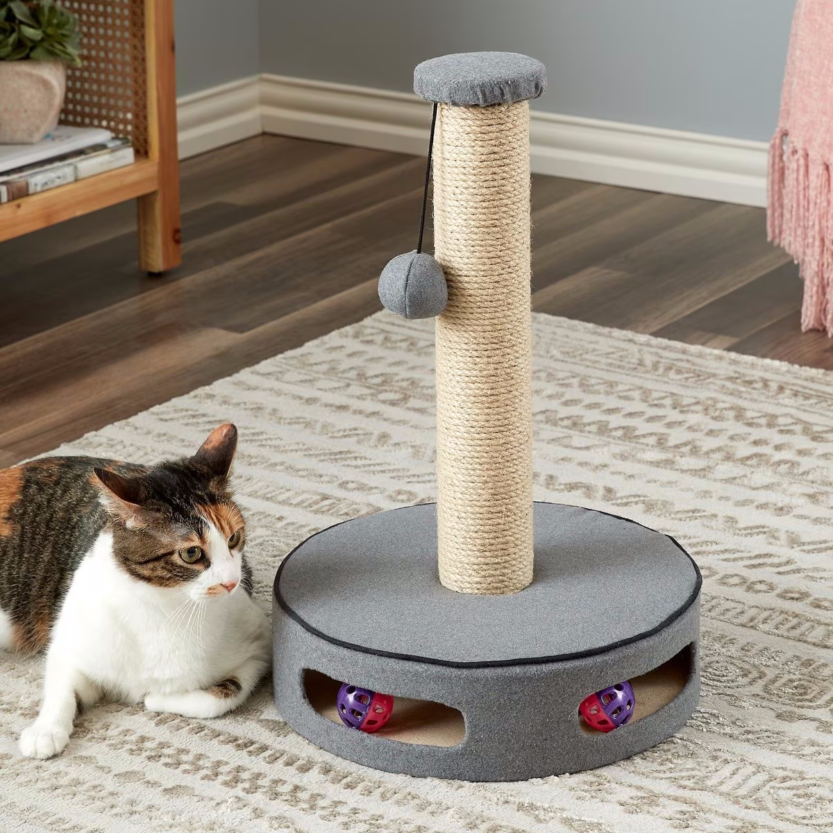 Two By Two The Elm 19.7-in Jute Cat Scratching Post