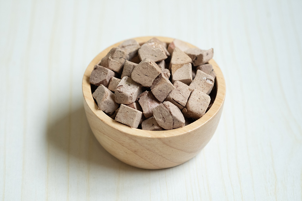 freeze-dried chicken liver cubes